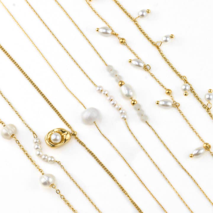 Collares de cadena con perlas doradas - Cadena de perlas variadas resistentes al agua para venta al por mayor de Blueyejewelry