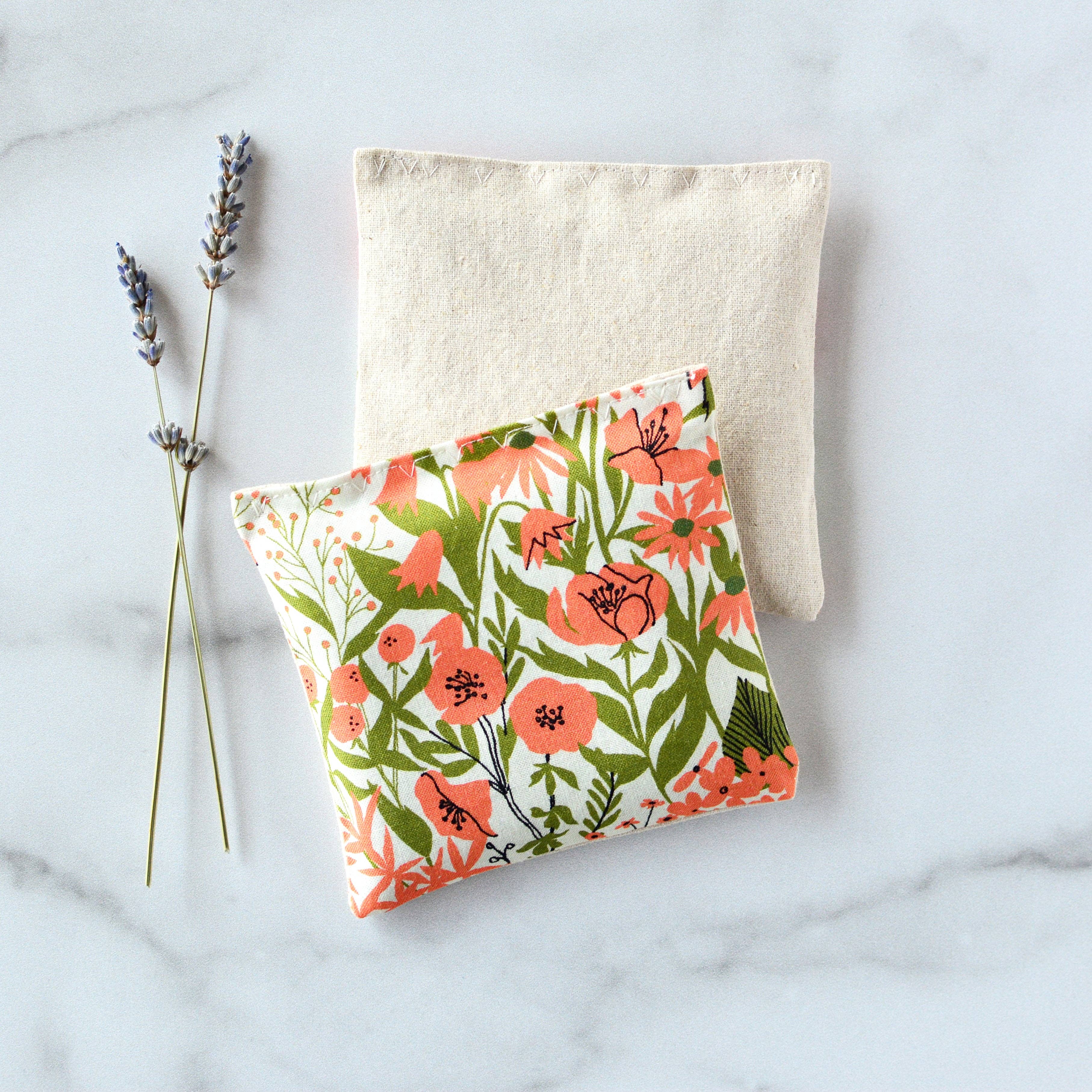 Minor Thread - Wholesale Sachet - Lavender Sachets in Mazy's Floral - Set of 22