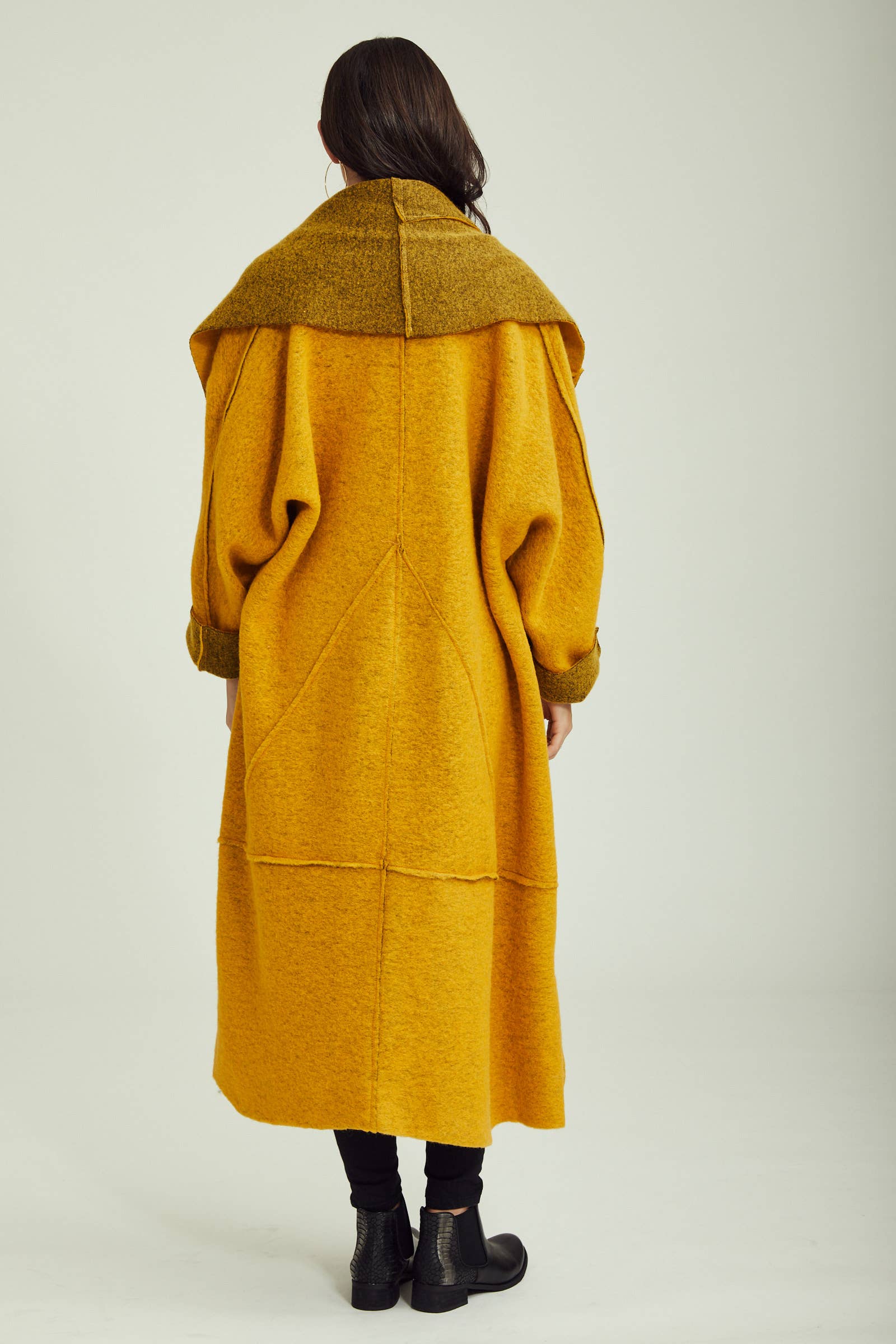 ORNELLA PARIS – wholesale Rock - Dam – ULLKAPPAN BLL-M9804312