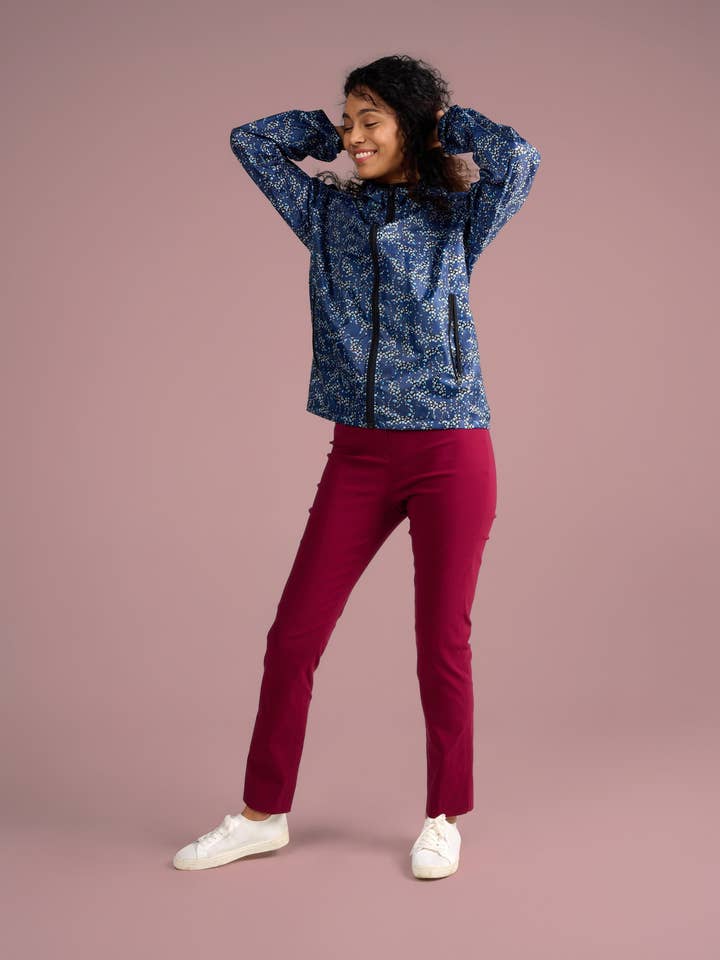 MADE IN SENS - Wholesale Hoodie - Women's - BLUE LEO SCARF4