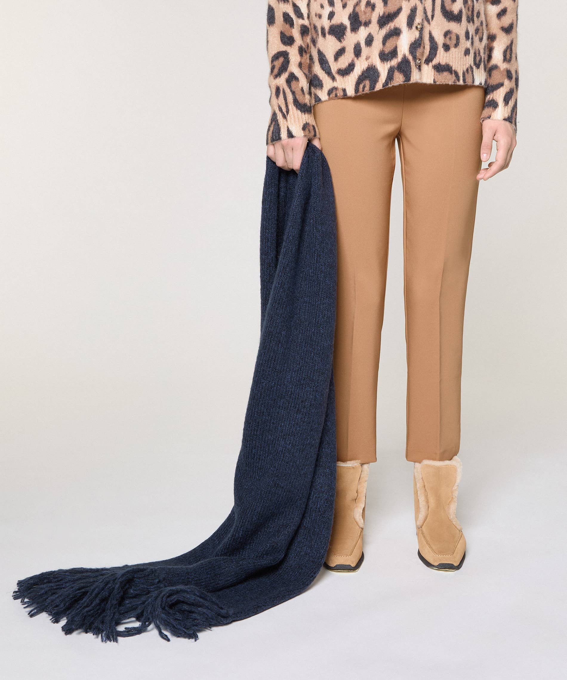 Rodier - Wholesale Scarf - Women's - Long chunky knit scarf4