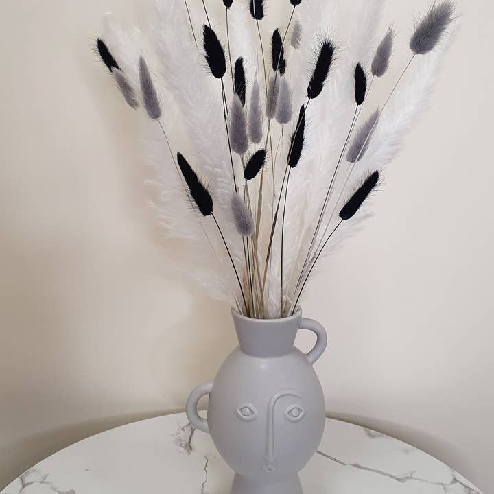 Opal Lily - Wholesale Dried/Pressed Flowers - Pampas Grass & Bunny Tails Bundle - White, Black & Grey6
