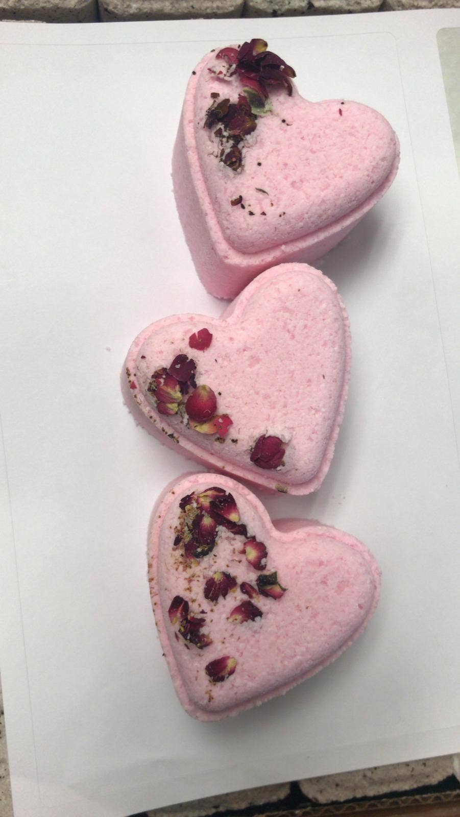 Lizush - Wholesale Bath Bomb/Fizz - Natural  Heart shaped bath bomb- Lavender scented - Vegan3