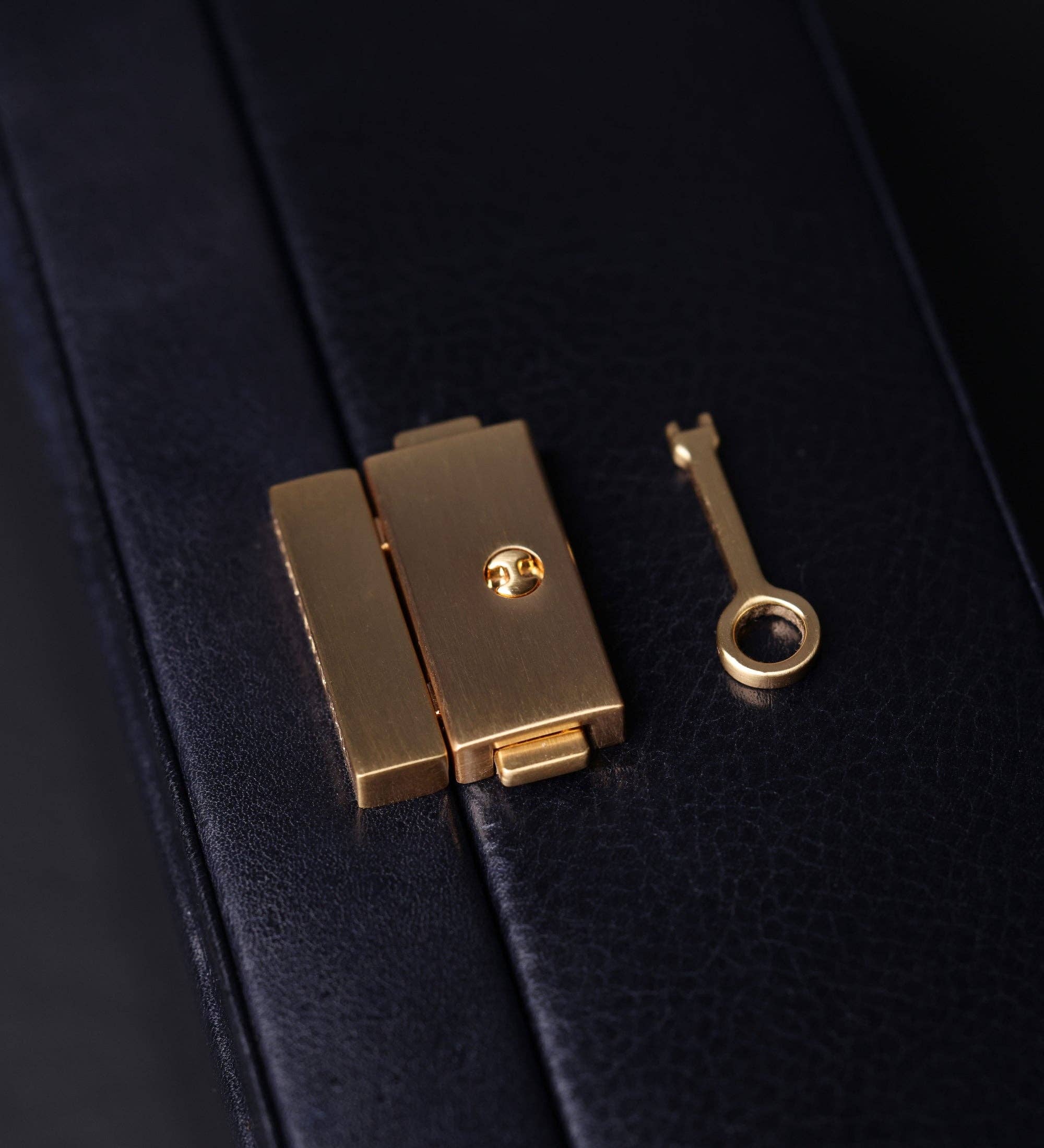 Time Resistance - Vente Boîte/rangement à bijoux - Boîte à montres en cuir Herzog, organiseur de montres8