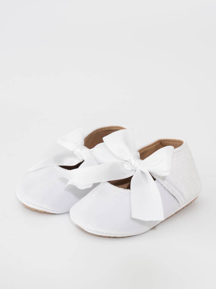 Velvet Ribbon Bow Baby Shoe White for wholesale by Marie Nicole Clothing