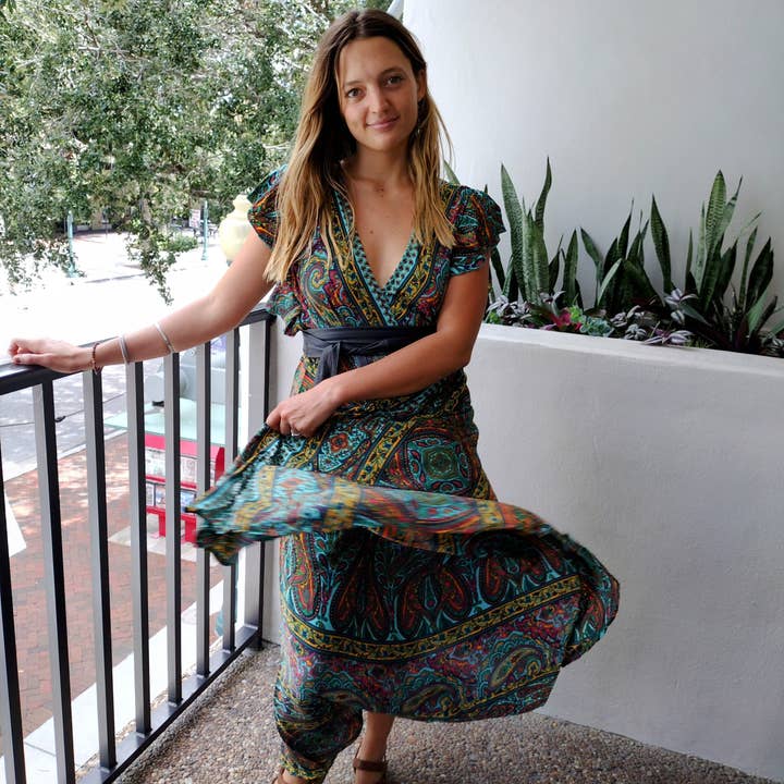 Miglior abito maxi incantevole, bohémien, gitano, con manica ad aletta per la vendita all'ingrosso da parte di The George