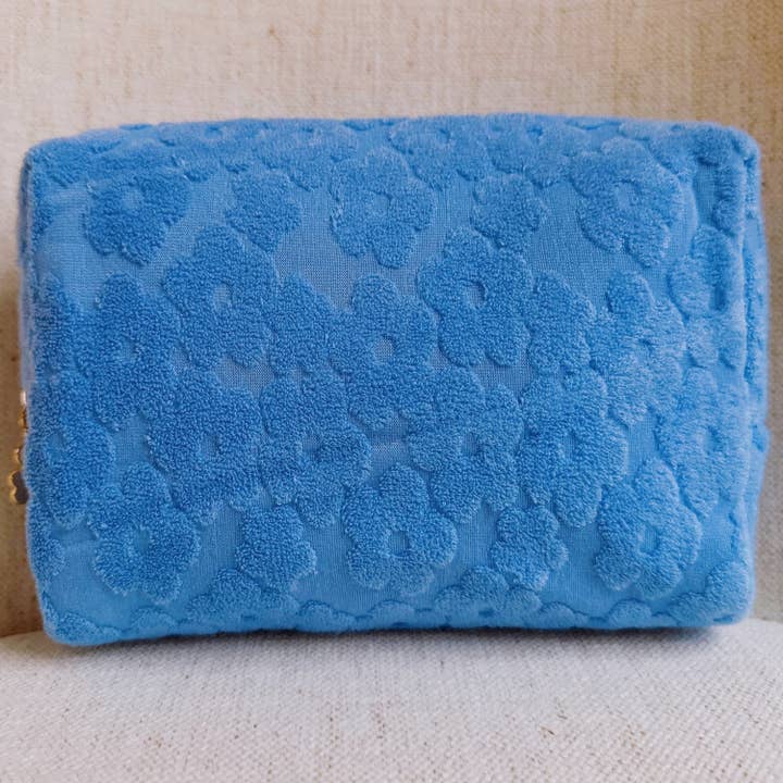 Ellison+Young - Wholesale Makeup/Cosmetic Bag - Embossed Daisy Blossom Cosmetic Case