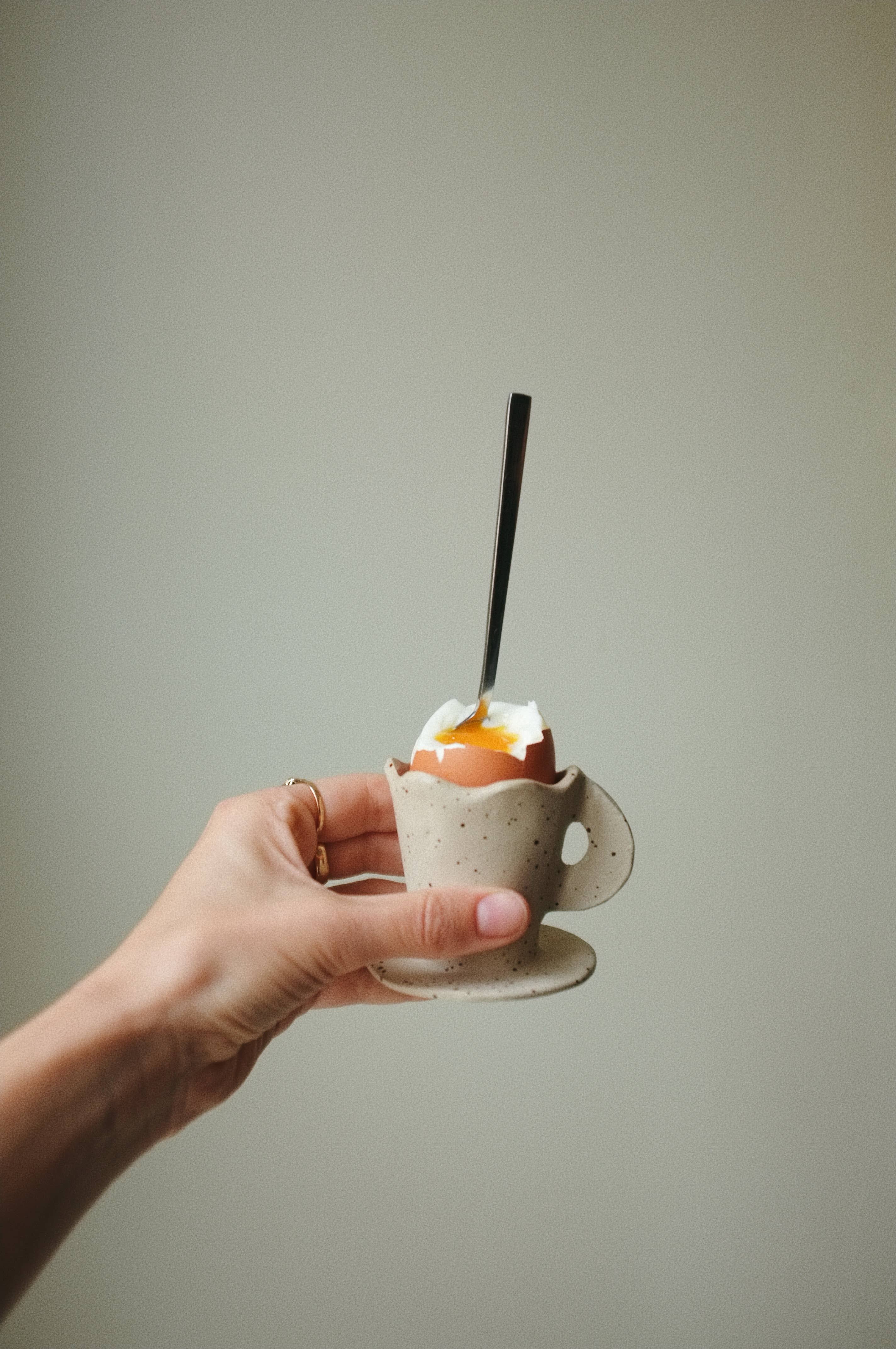 Ohyoko ceramics – wholesale Egg cup/holder – Handmade ceramic egg cups for brunch7