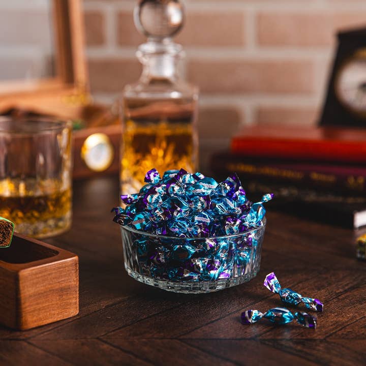 CHIPURNOI Confectionery – wholesale Boiled sweets – GLITTERATI Deluxe Mint, 2.3 oz. - Mini Hard Candies3