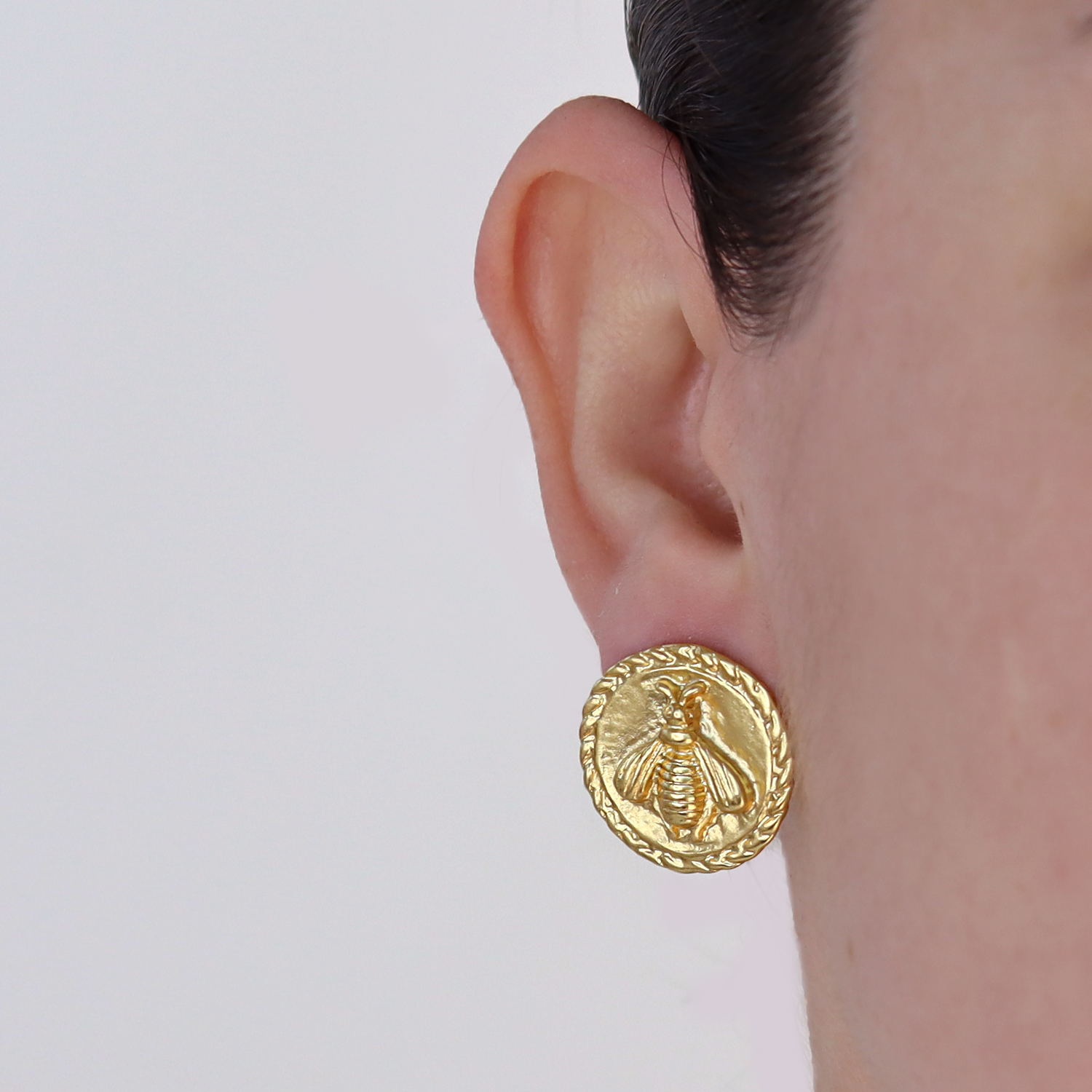 KARINE SULTAN - Wholesale Clip-On Earrings - Retro Bee Clip On2
