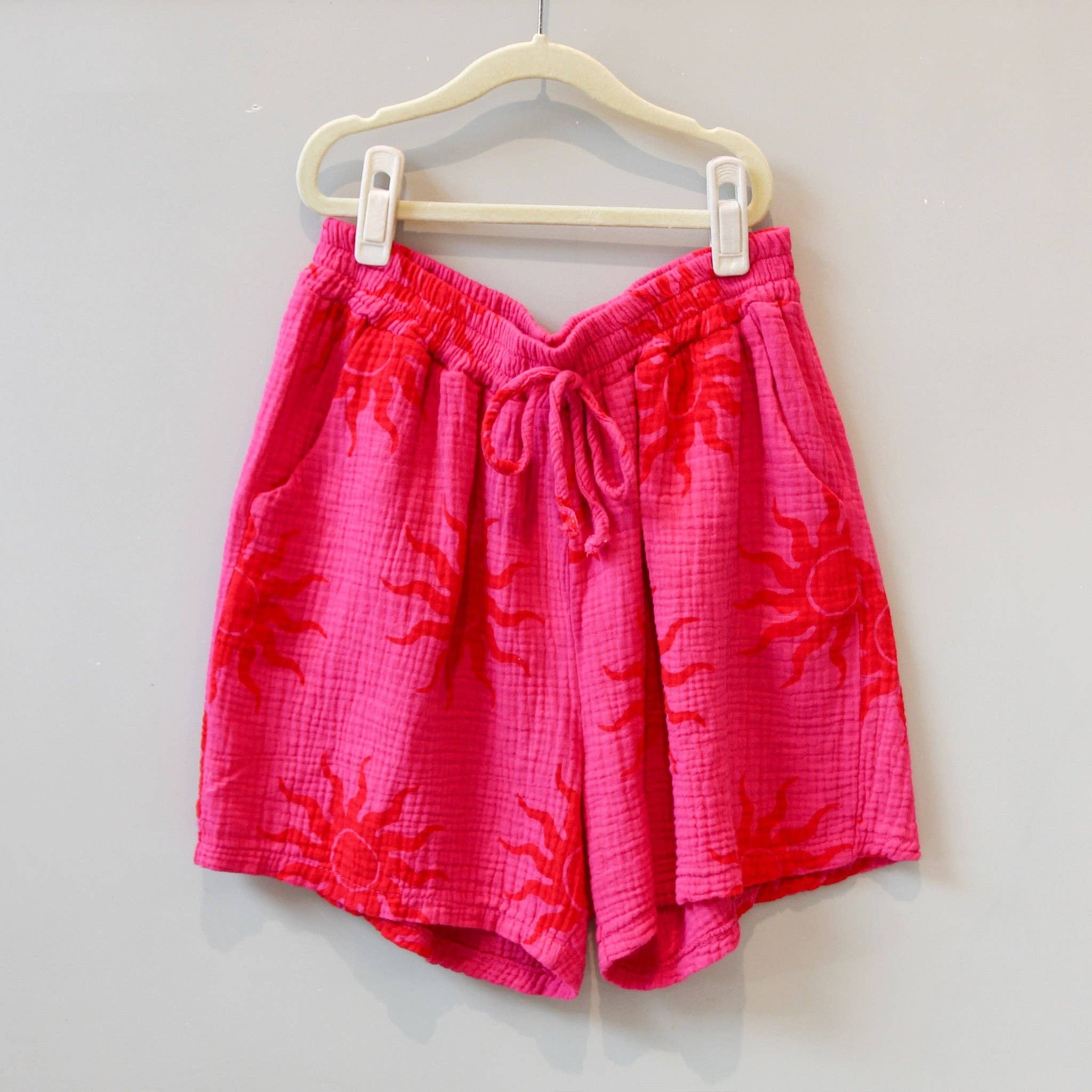 Bazaar Noir UG – Großhandel Shorts – Damen – Short "Sunny"1