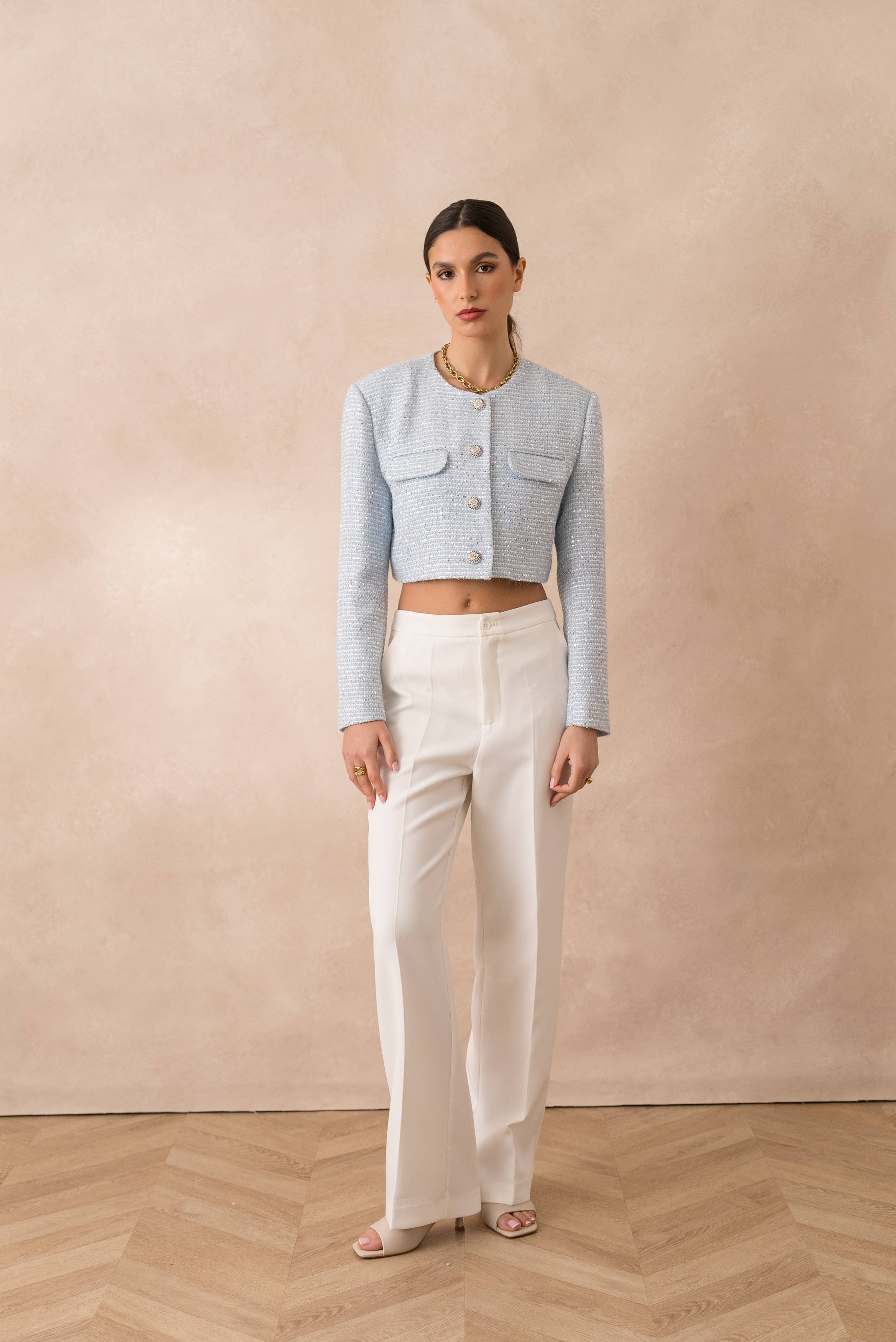 Attentif Paris – Großhandel Jacke – Damen – Kurze Tweedjacke mit Pailletten ohne Kragen8