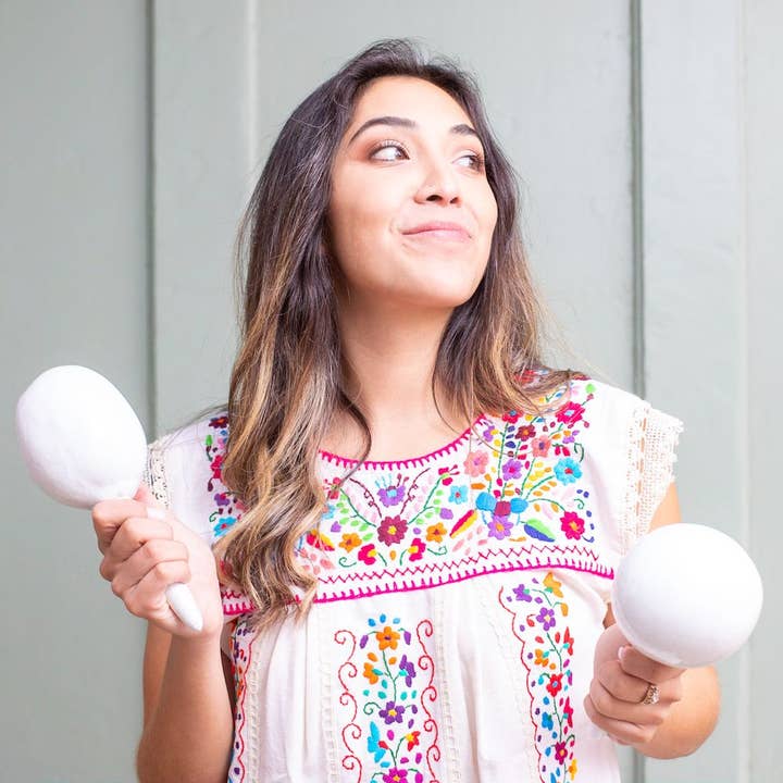 Amols' Party & Fiesta Favors - Wholesale Party Favor - Plain White Maracas