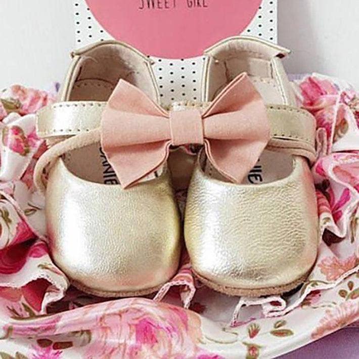 SKEANIE Shoes for Kids - Wholesale Crib Shoes - Baby - Bella Pre/First Walker Mary Jane Shoes Metallic Gold