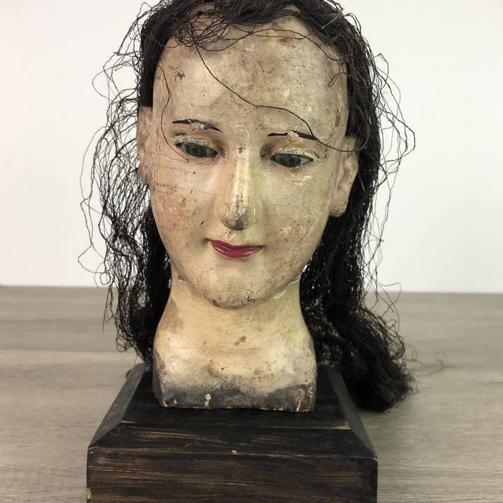 Tête de figure ancienne du Saint Vietnamien pour la vente par The Niger Bend