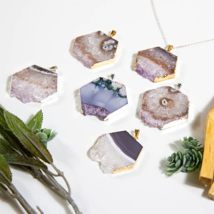 Jewelers Paradise - Wholesale Individual Charm/Pendant - Amethyst Slice Hexagon Pendant with Electroplated Edge9