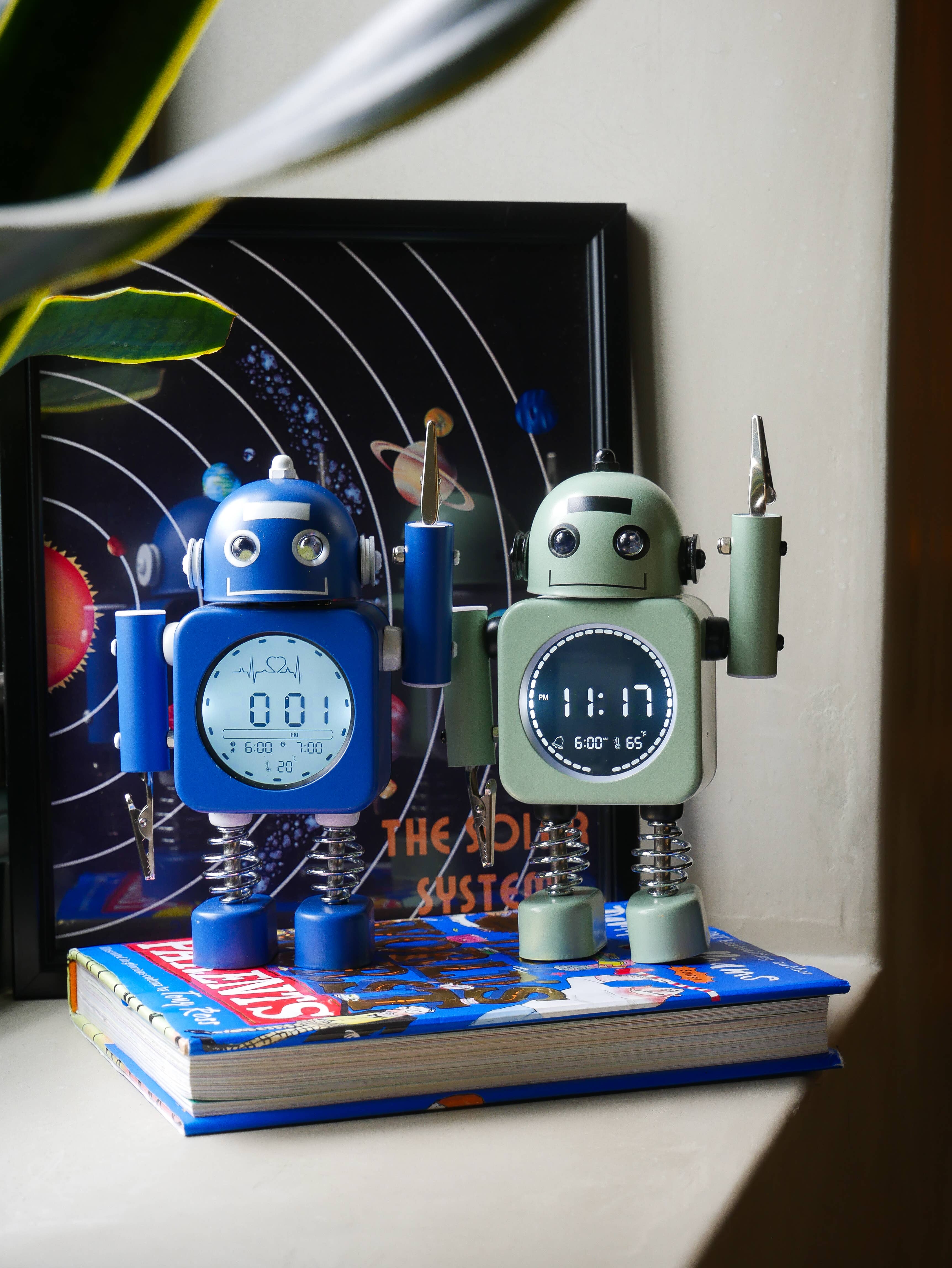 Steepletone UK Ltd - Wholesale Alarm Clock - Robot Time - Bedside Alarm Clock 5