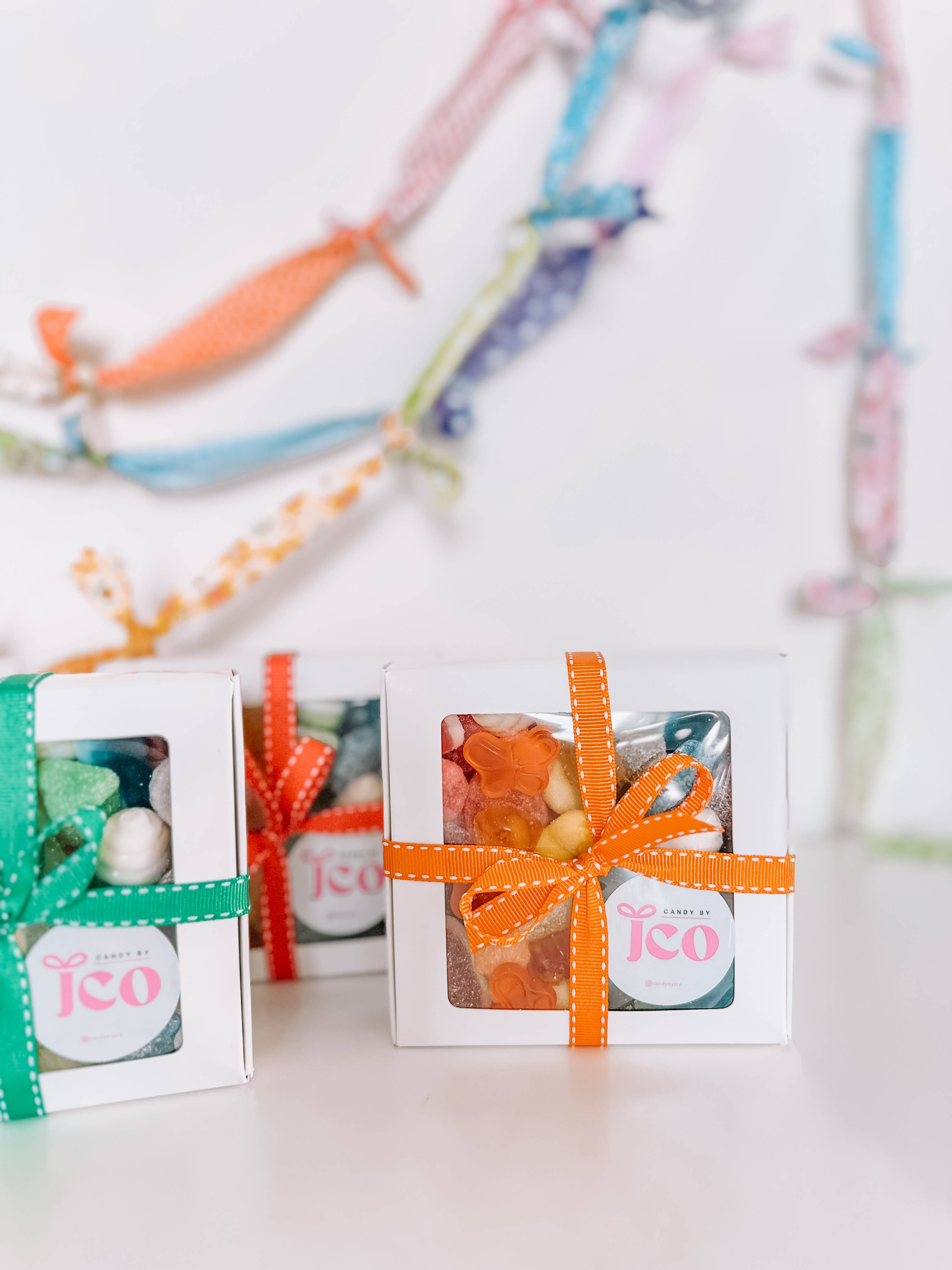 Candy by J.Co – wholesale Gelégodis – Regnbågsgodis konstlåda13