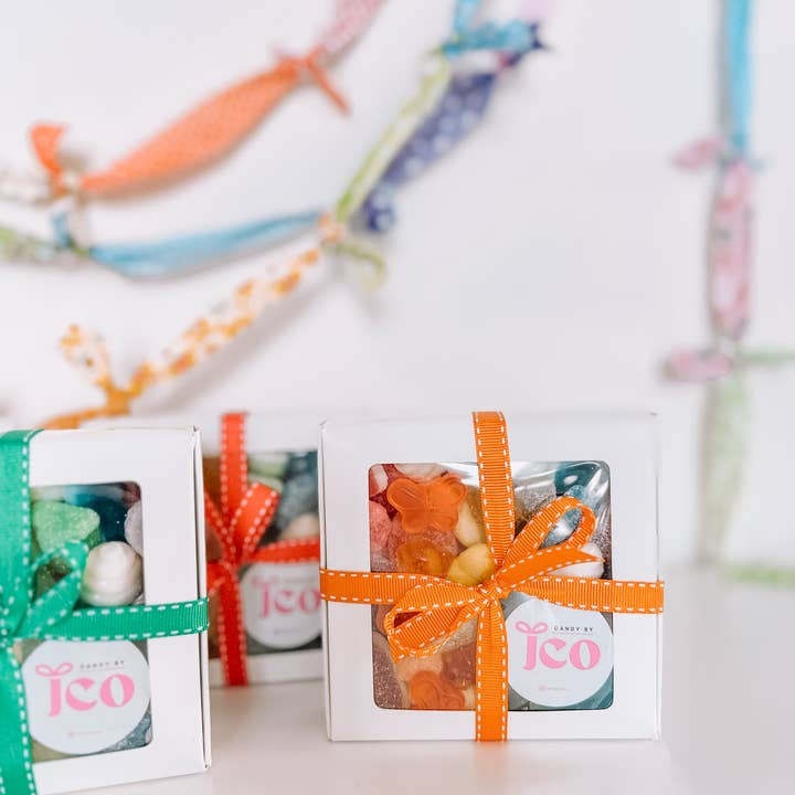Candy by J.Co - Wholesale Gummy - The Rainbow Candy Art Box13