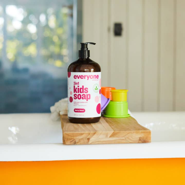 EO + Everyone - Wholesale 2-in-1 Shampoo & Body Wash - Berry Blast Kids 3in1 Soap 32oz Case Pack of 61