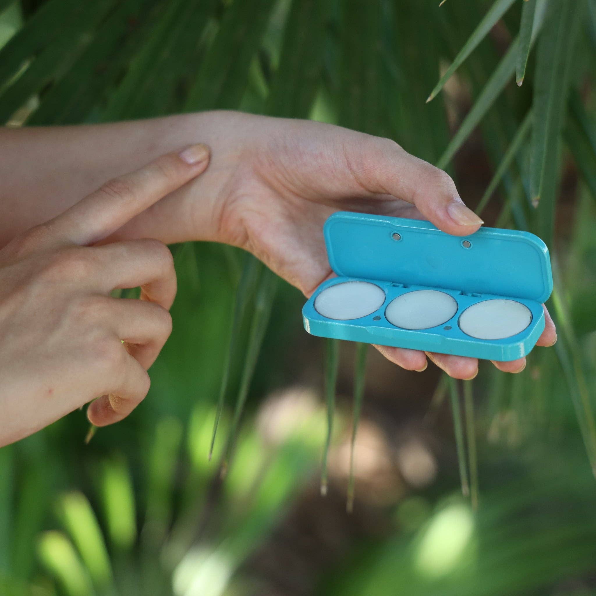 ēma fragrance - Wholesale Solid Perfume - ēma Fragrance Gift Set – Refillable, Clean & Travel-Ready12