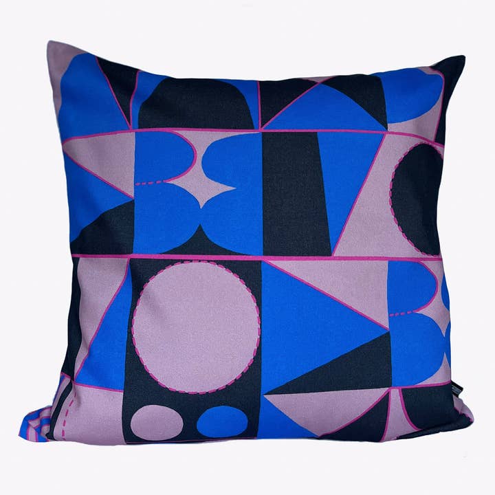 Cuscino Taking Shape, cobalto, rosa+nero per la vendita all'ingrosso da parte di Sharon Jane Studio
