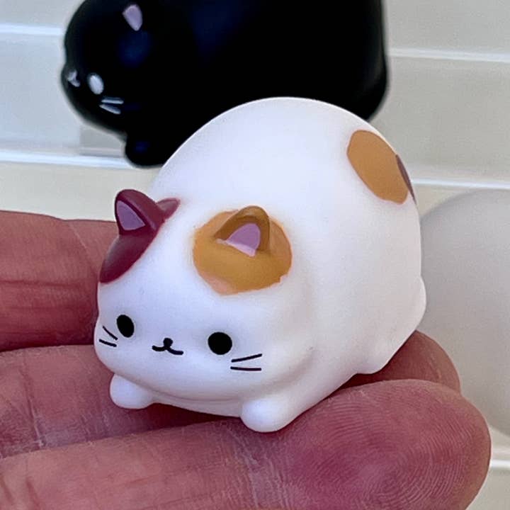 BCmini - Wholesale Decorative Figurine - 72016 Cat Figurines-2510