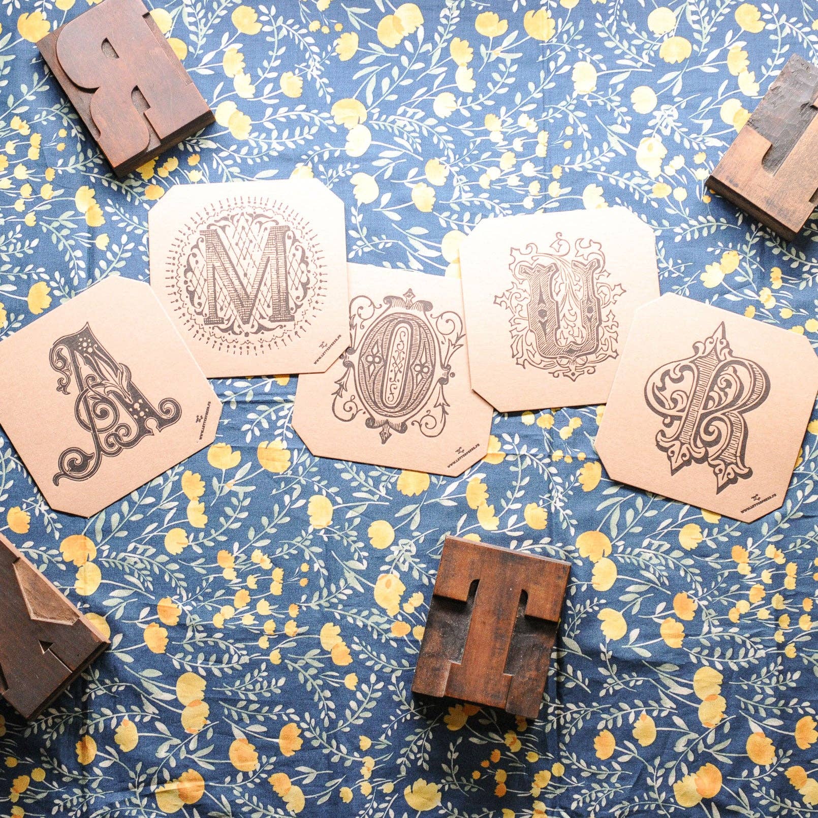 L'Atelier Letterpress - Wholesale Stationery/Notecard Set - Typography collection (32 Letterpress cards)2