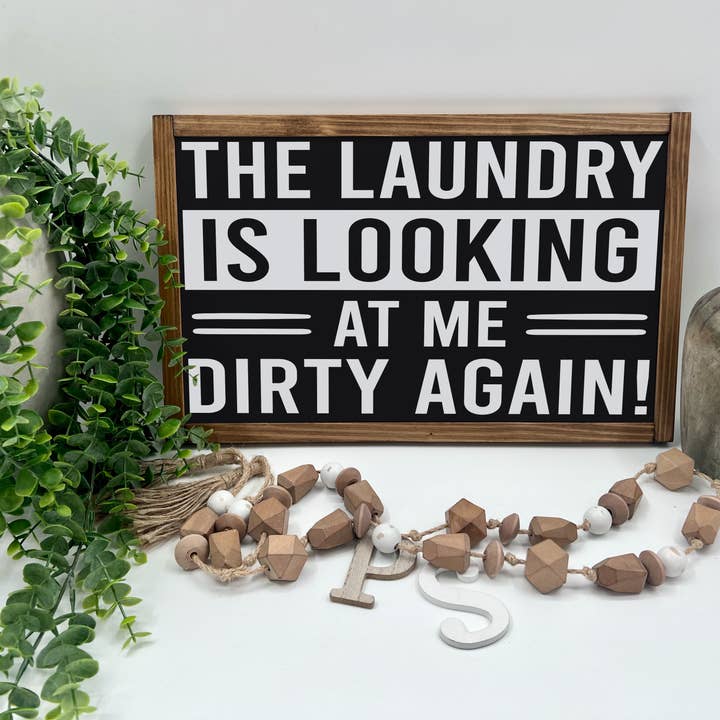 A lavandaria está a olhar para mim - Madeira Sign por atacado de Plain&Simple Decor