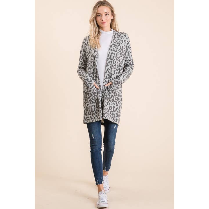Cardigans kimono à devant ouvert en forme de léopard pour la vente par Reborn J
