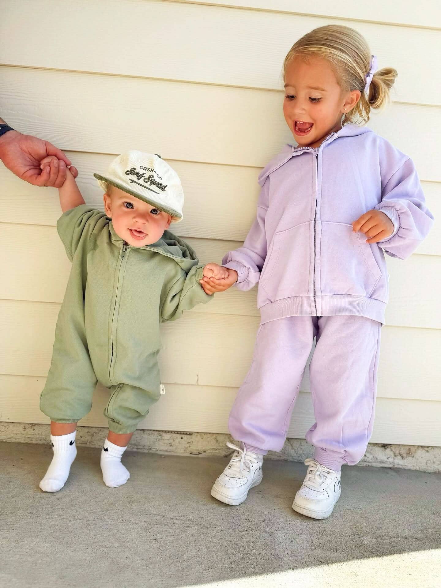 At Noon – Engroshandel Romper - Baby – [At Noon Original Design] Babypigmentfarvet hættetrøje med lynlås (3m-3y) -Olive4