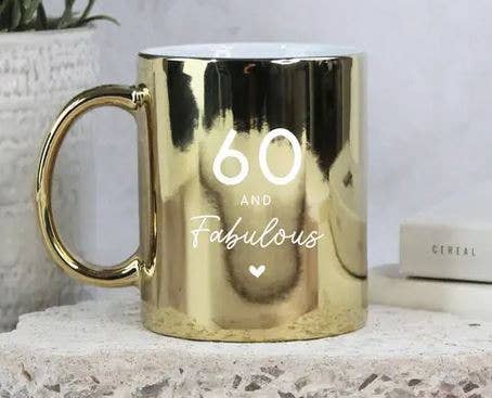 eBuyGB Craft Blanks - Vente Tasse à café - Mug en or métallisé gravé avec le motif « 60 and Fabulous »1