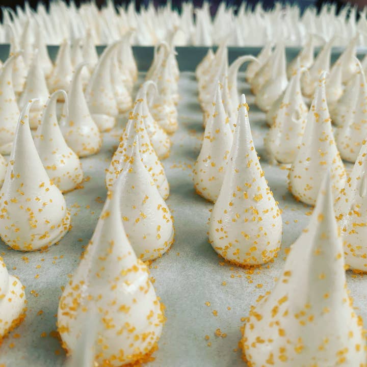 Délice Glacé - Wholesale Cookie - Passion Fruit Meringues