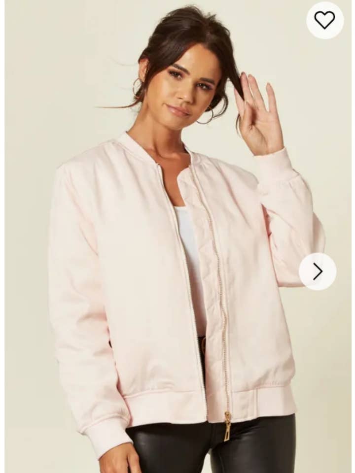Chaqueta bomber acolchada de satén para venta al por mayor de CY FASHION. LONDON