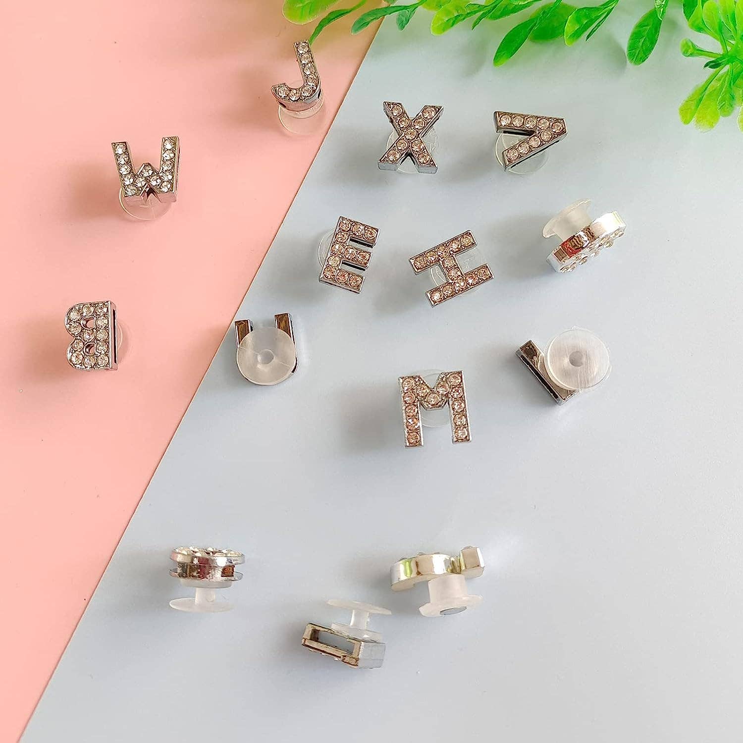 SugarQuoteMeNot LLC - Vente Accessoire pour chaussures - Charms Crocs Lettres Alphabet en Strass Argentés - Lot de 212