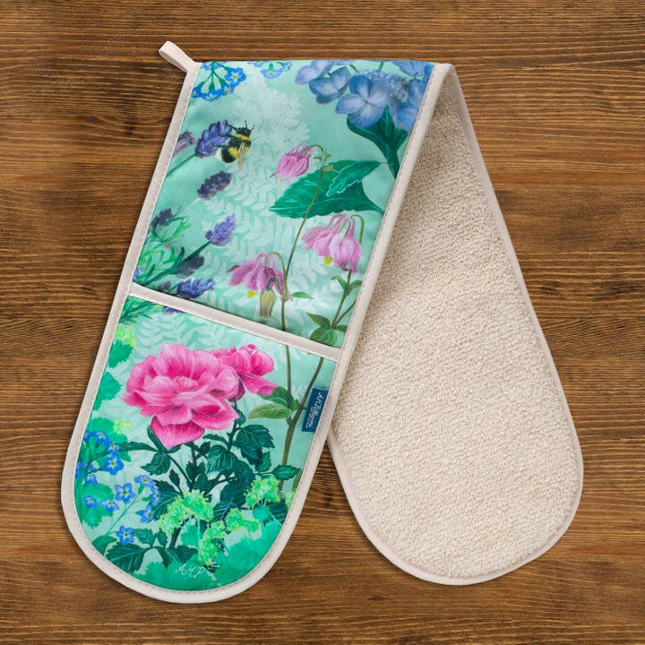 Double oven gloves with floral garden print for wholesale by AMPellegrini Art & Design