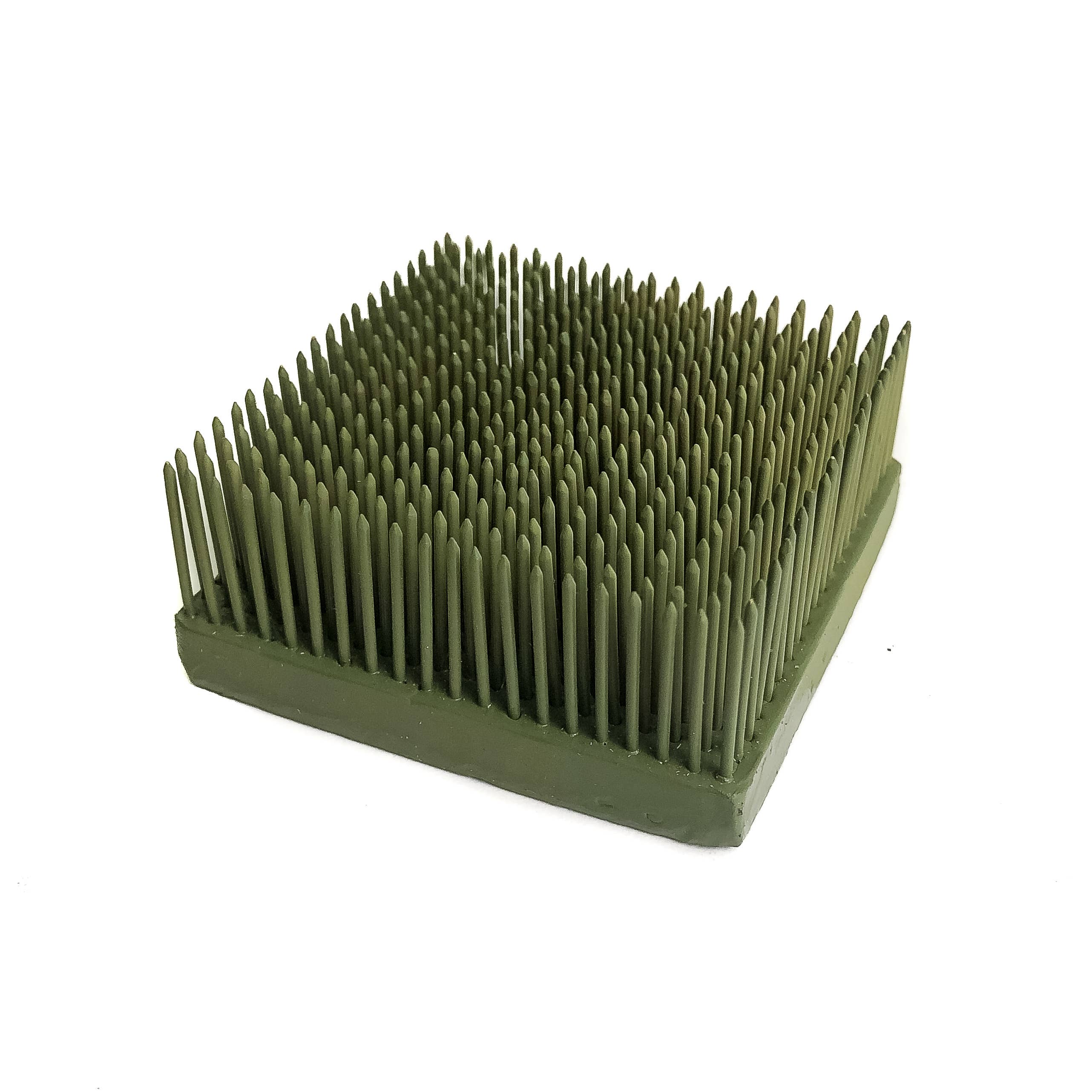 Floral Genius – ferramenta de jardinagem por atacado – Suporte Quadrado para Alfinetes 6,35 cm - Flower Frog1