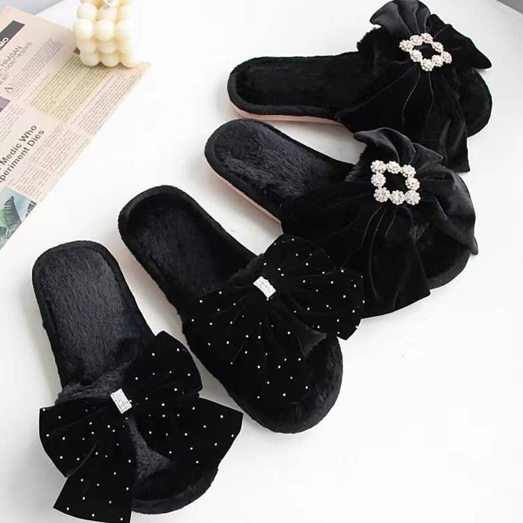 PEACH ACCESSORIES – wholesale Slippers – Women's – Soft Bow Slippers with Sparkle Detail in Black 19563