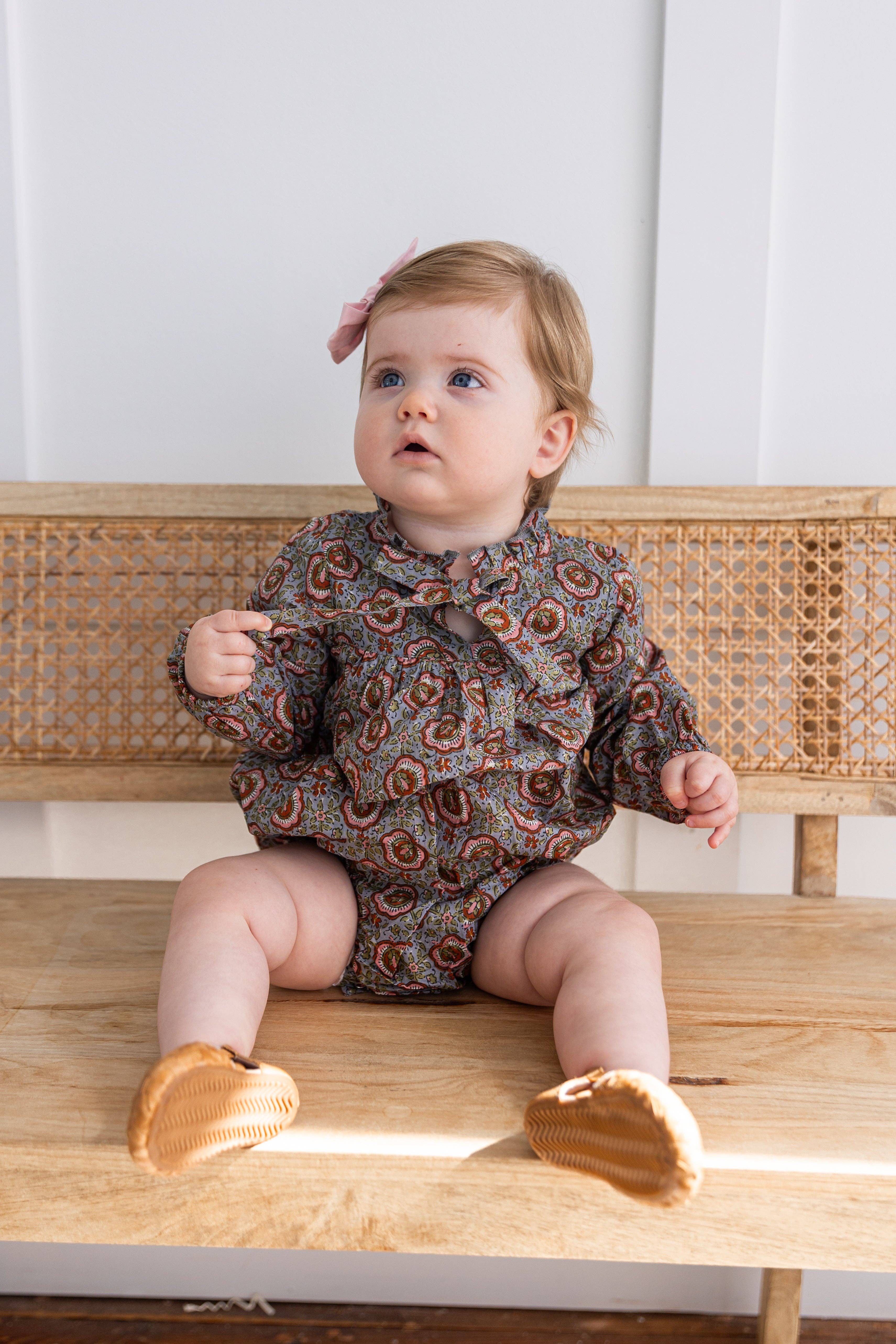 Yo Baby - Wholesale Jumpsuit - Baby - Grey Floral Printed Long Sleeve Baby Romper1