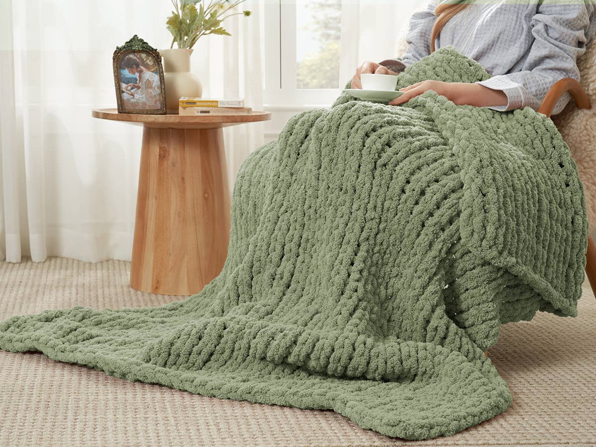 DreamValley - Wholesale Throw Blanket - AH Handmade Chunky Knit Cable Knitted Crochet Blanket