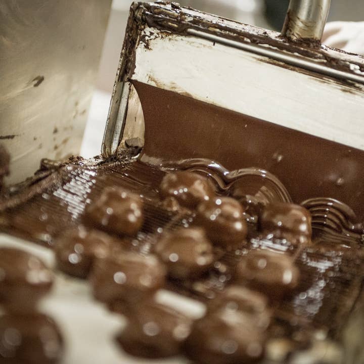 Pasticceria Brignone – Chocolate por atacado – Cuneesi al Cointreau - Chocolates italianos - 500 g5