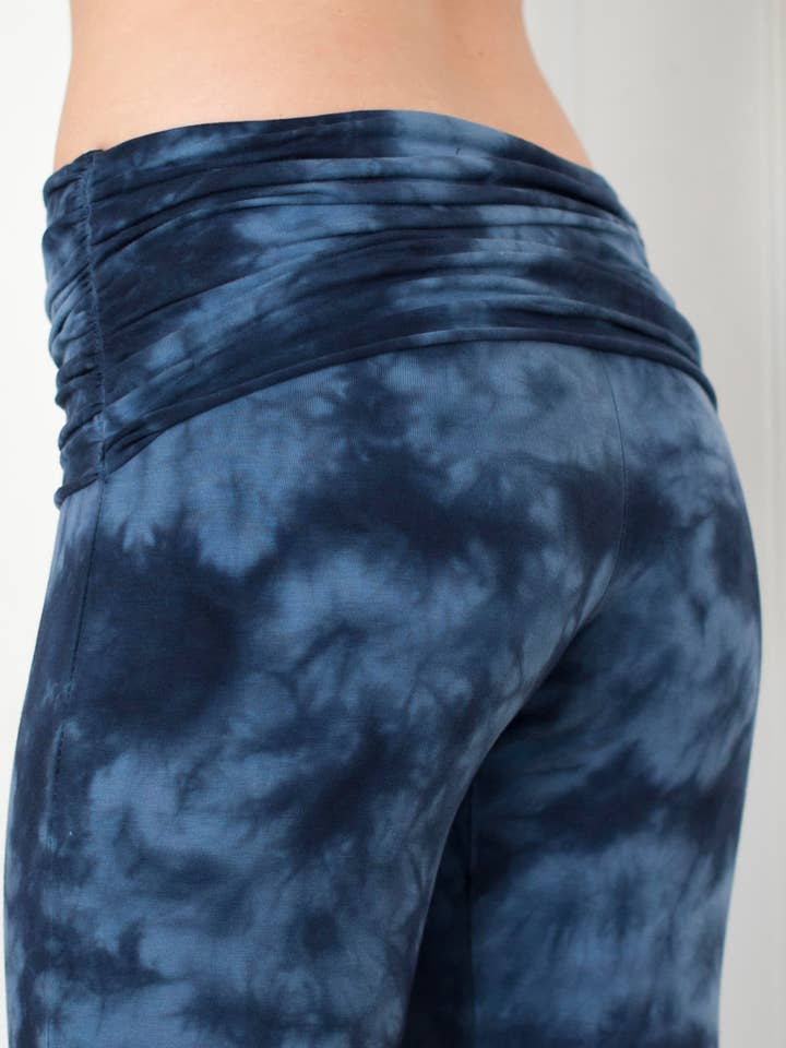 Pantaloni Half Moon Blu scuro per la vendita all'ingrosso da parte di pawpawyogawear