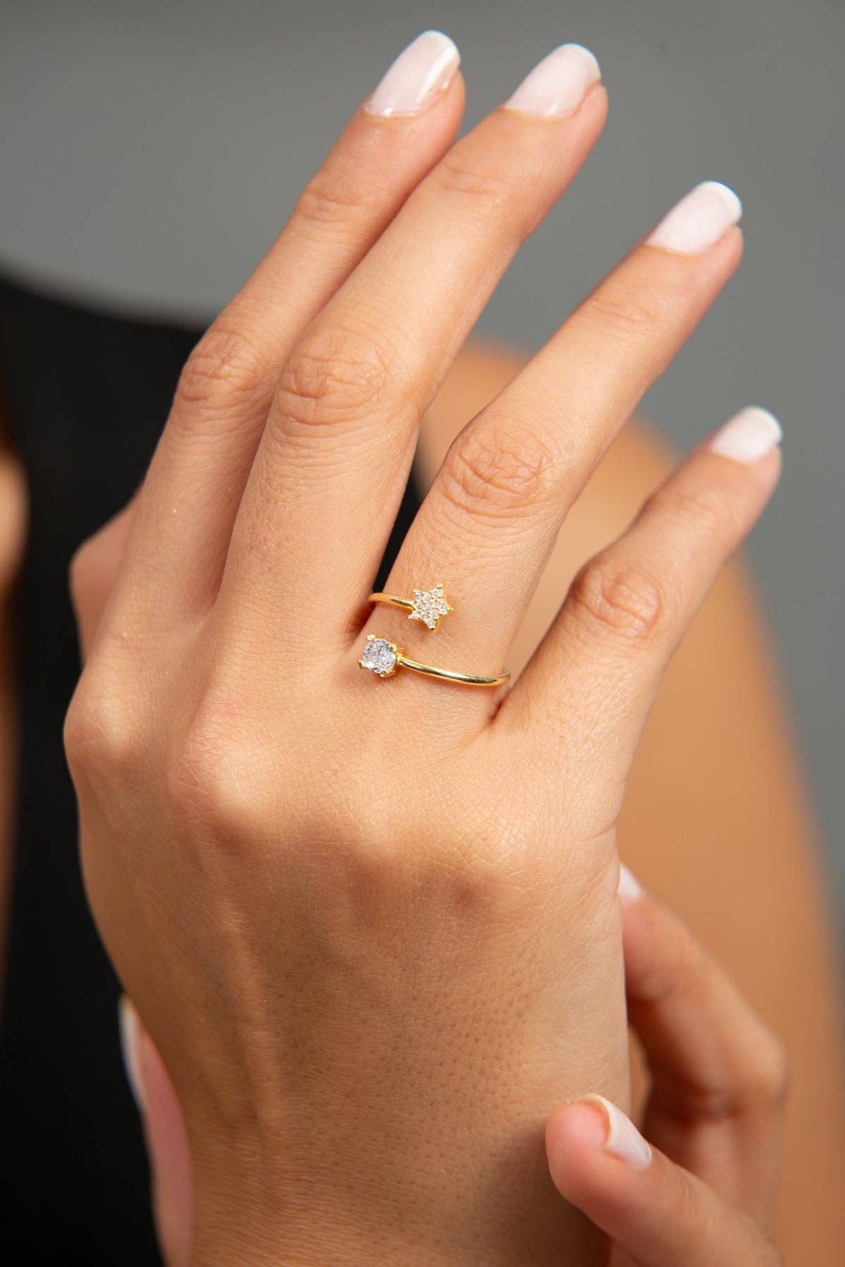 Volenia Silver - Wholesale Multi-Stone Ring - Women's 925 Sterling Silver Star Detailed Multi Ring3