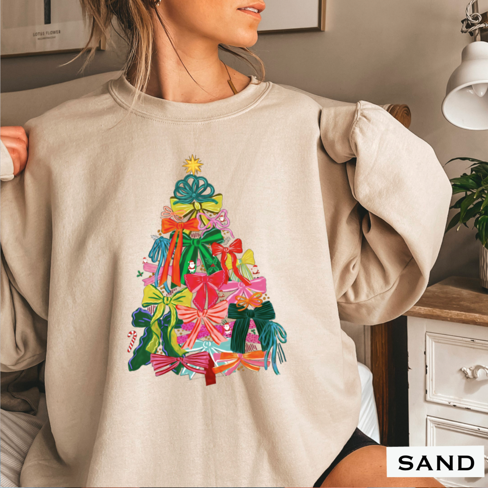 Shoppe SHC - Wholesale Graphic Sweatshirt - Women's - Bow Christmas Tree Christmas Sweatshirt | Gildan 6