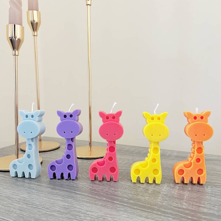 Eli and Things - Wholesale Novelty Candle - Soy Wax Giraffe Shape Pillar Candle6