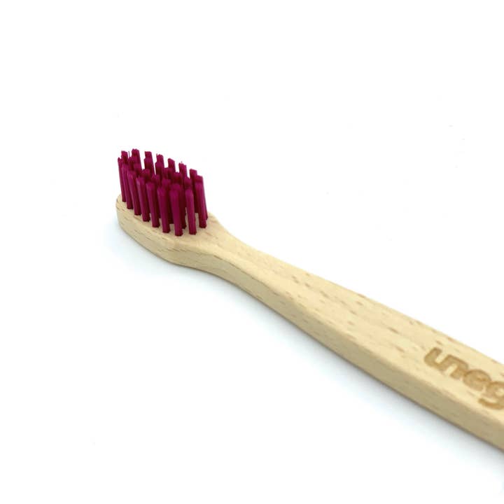 Maren Isabell Schiemann - Wholesale Toothbrush - Kids & Baby - TOOTH SWEEPERS | Kids Wooden Toothbrush | Bio-Based Bristles2