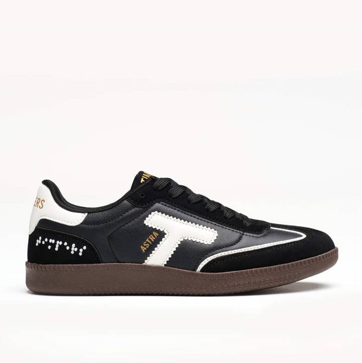 Timpers - Wholesale Lifestyle Sneakers - Unisex - Zapatillas veganas negras diseñadas por personas con discapacidad1