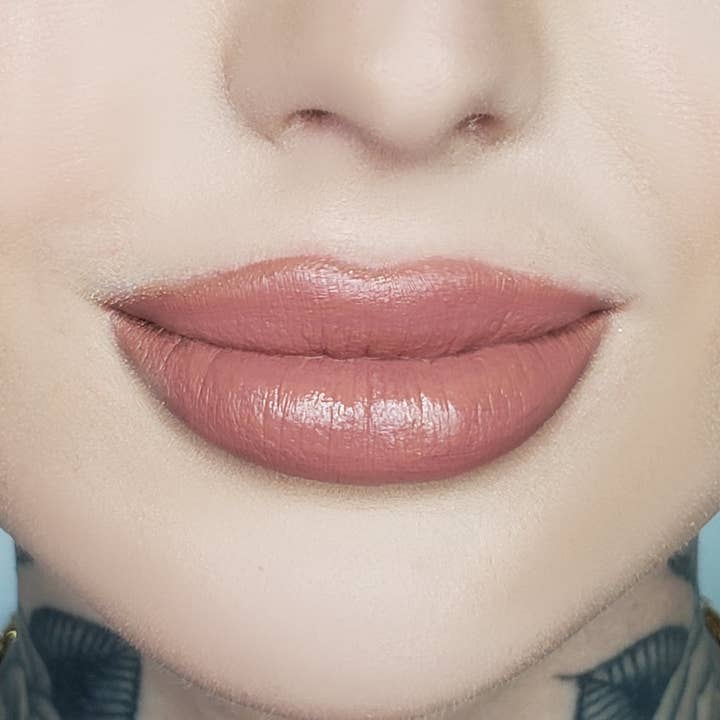 Broken Promises Co. - Wholesale Lipstick - Last Kiss Liquid Lipstick7