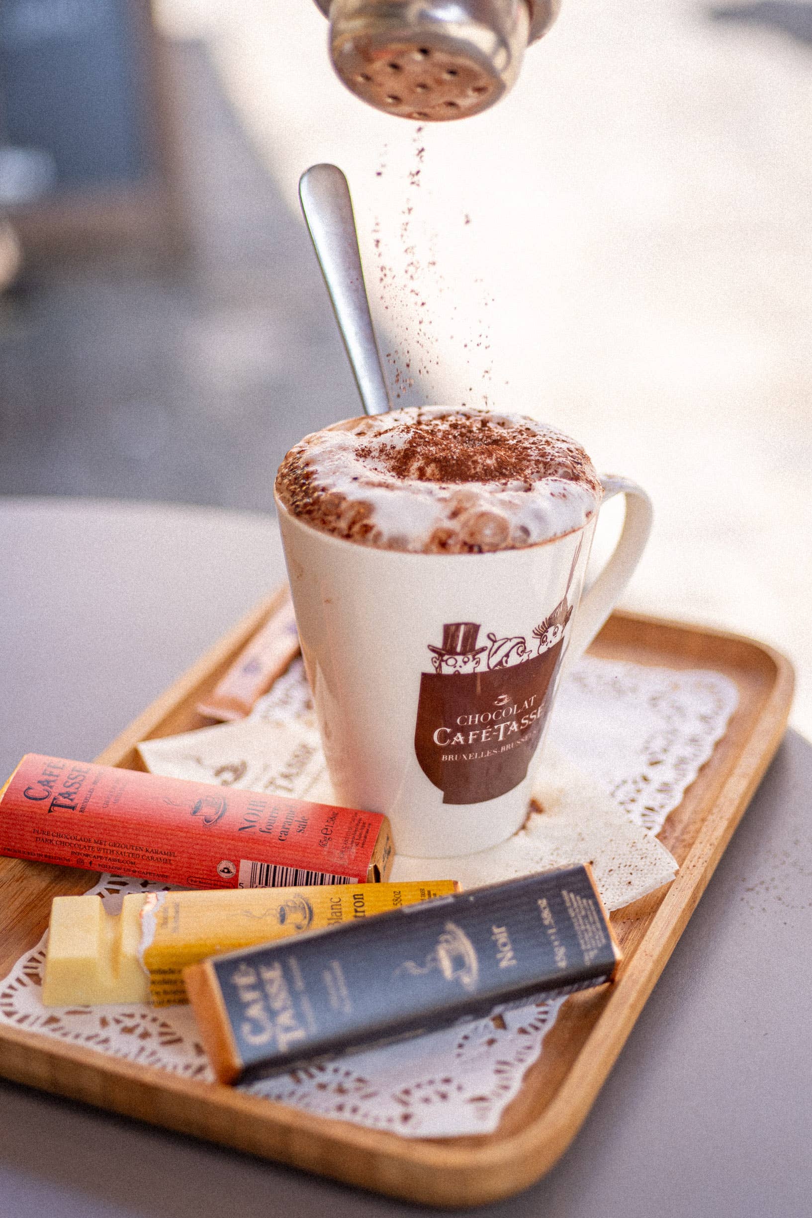 Café-Tasse - Wholesale Chocolate - Wooden display - trimmed - assorted sticks (45g)3