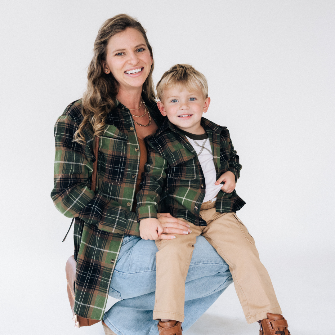 HAHA MAMA Clothing - Wholesale Button Down Shirt - Unisex - Lightweight Green Flannel - Adult7